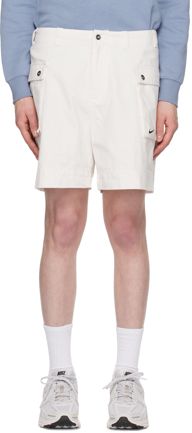 

Белые шорты Nike P44