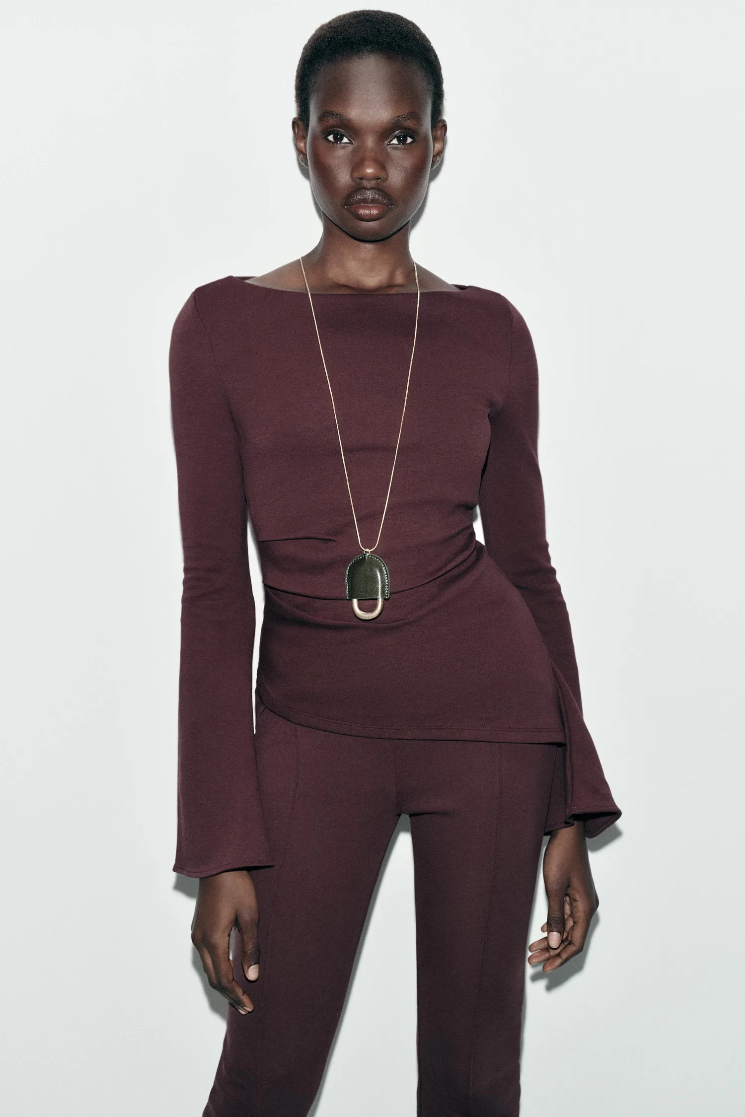 Zara Расклешенные брюки из блочного трикотажа с декоративной отделкой швов — фото 3
