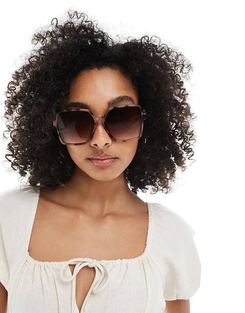 

Солнцезащитные очки ASOS DESIGN 70-х годов в молочно-черепаховой оправе