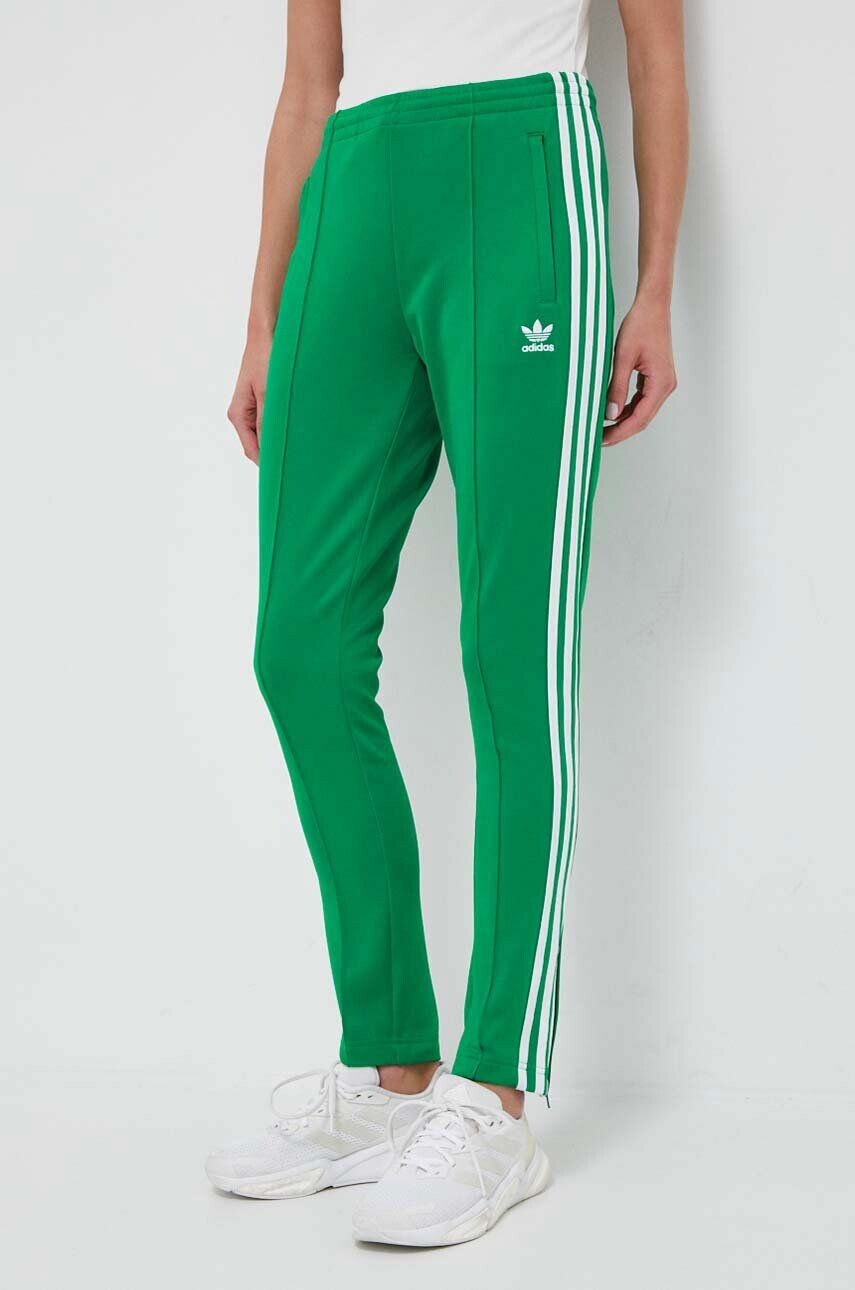 

Джоггеры adidas Originals, зеленый