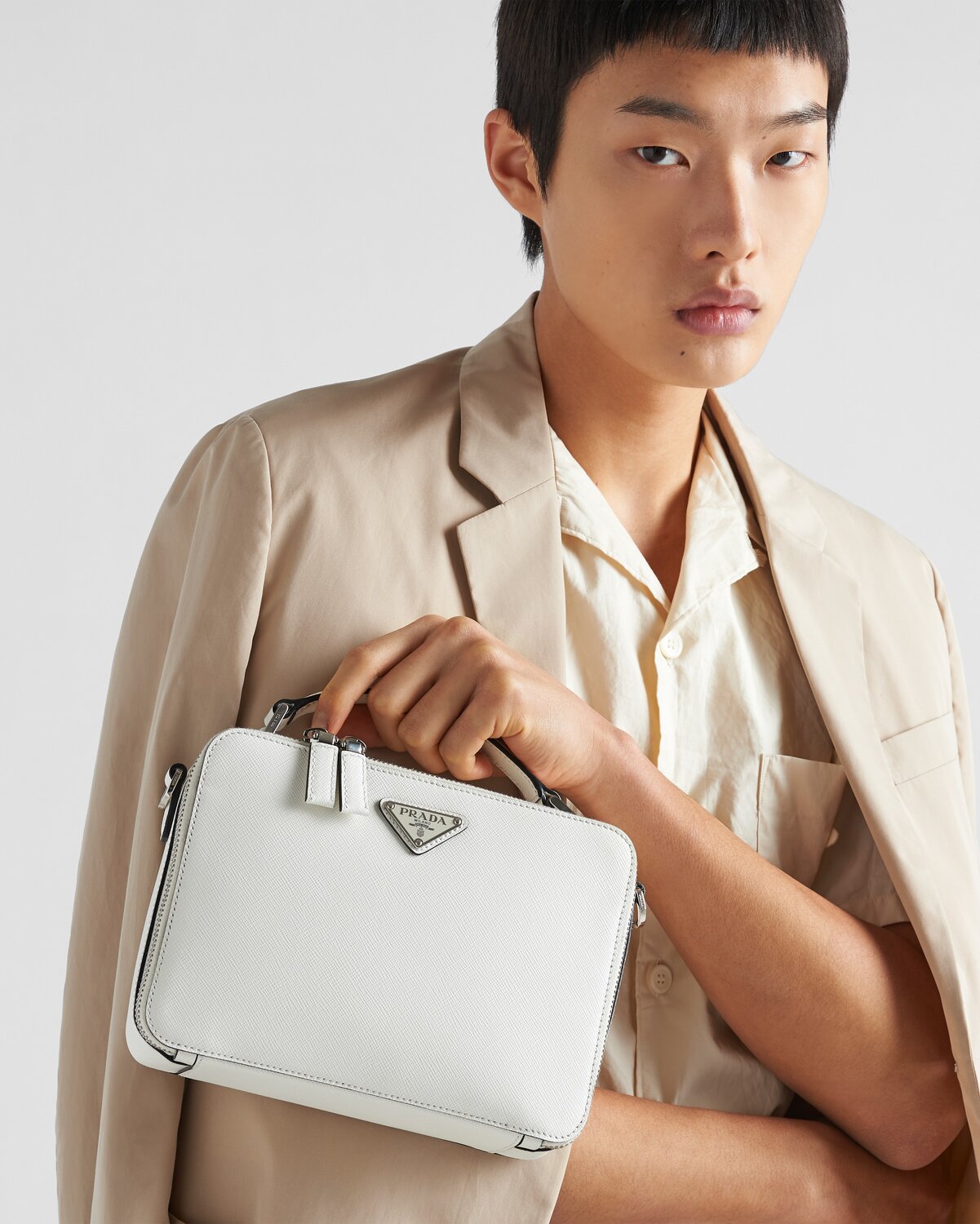 Сумка Prada Brique среднего размера из сафьяновой кожи Prada, белая — фото 2