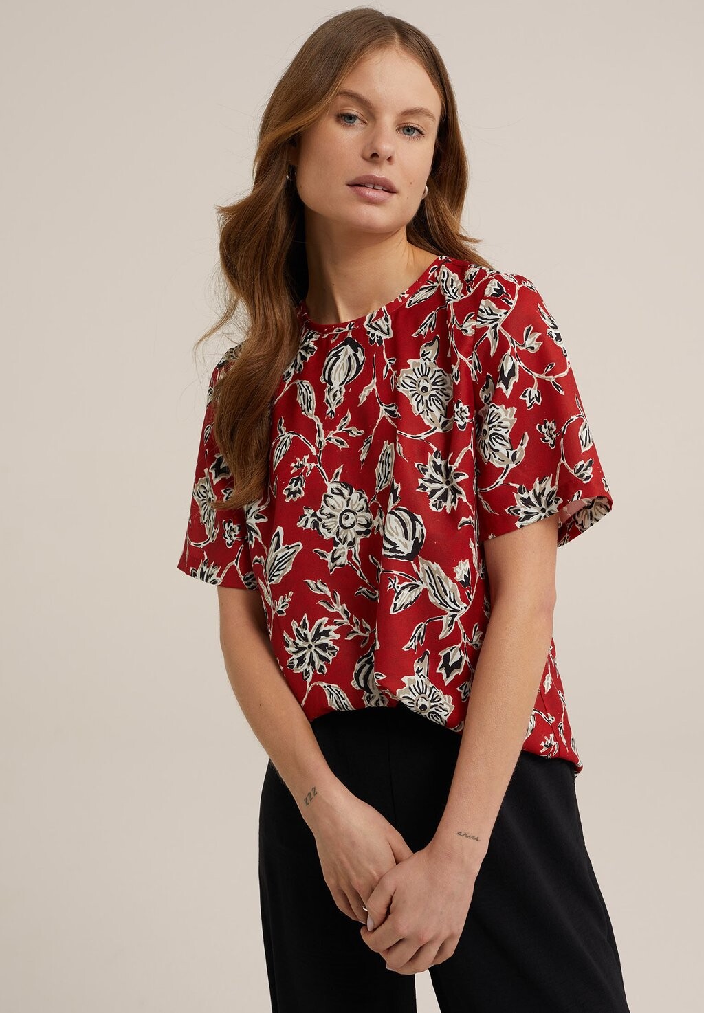 

Блузка WE Fashion, цвет red