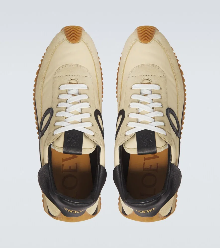 Кроссовки Ballet Runner 2.0 с замшевой отделкой Loewe, бежевый — фото 4