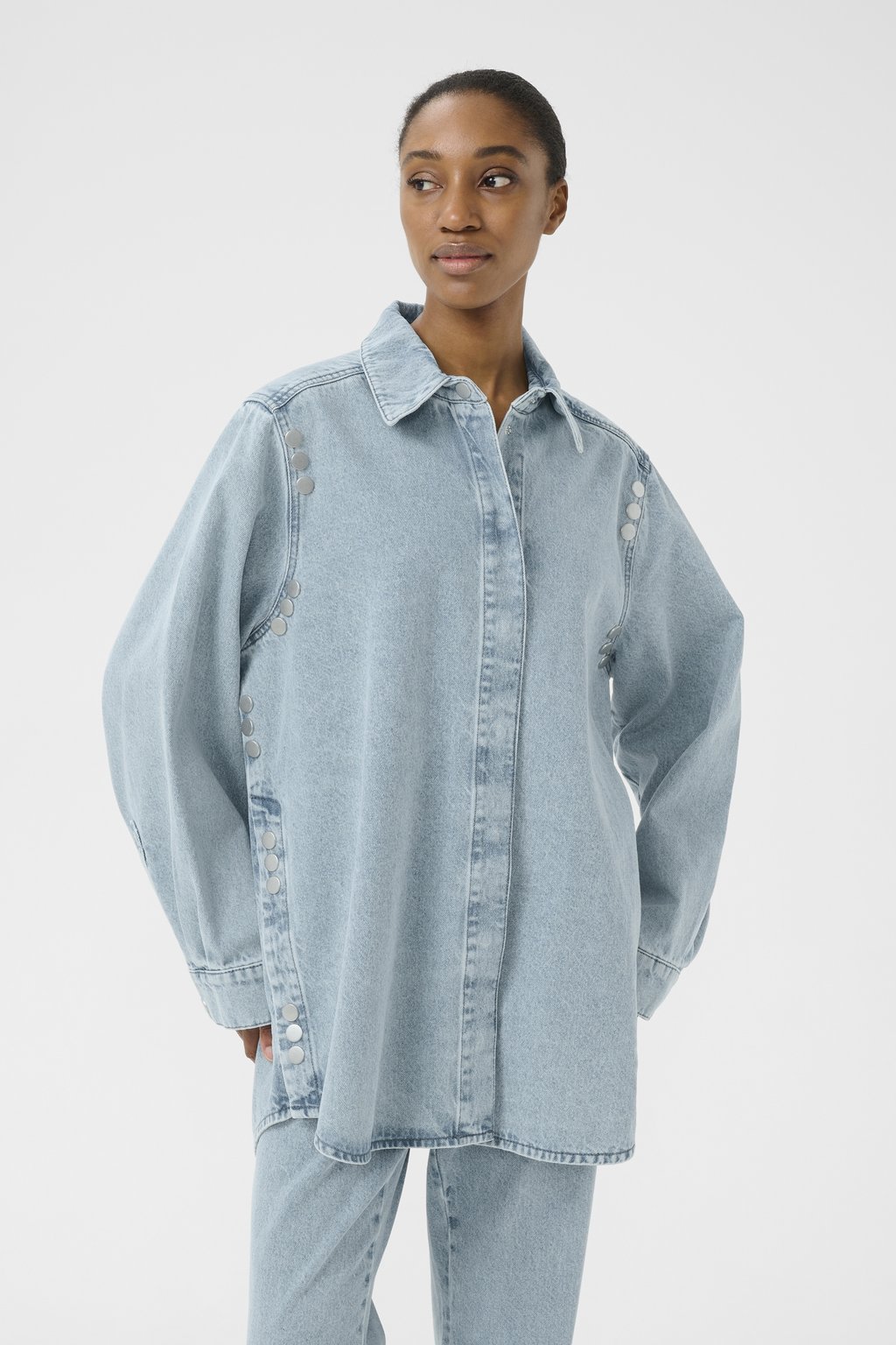 

Рубашка TAHIA Gestuz, цвет Light Blue Washed