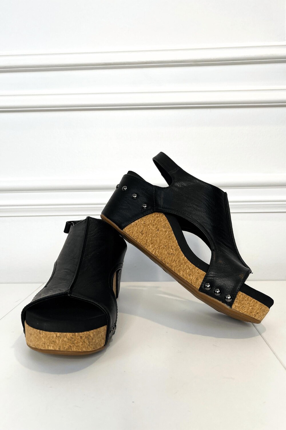 

Черные босоножки на пробковой танкетке Say Baby Corkys Footwear, черный