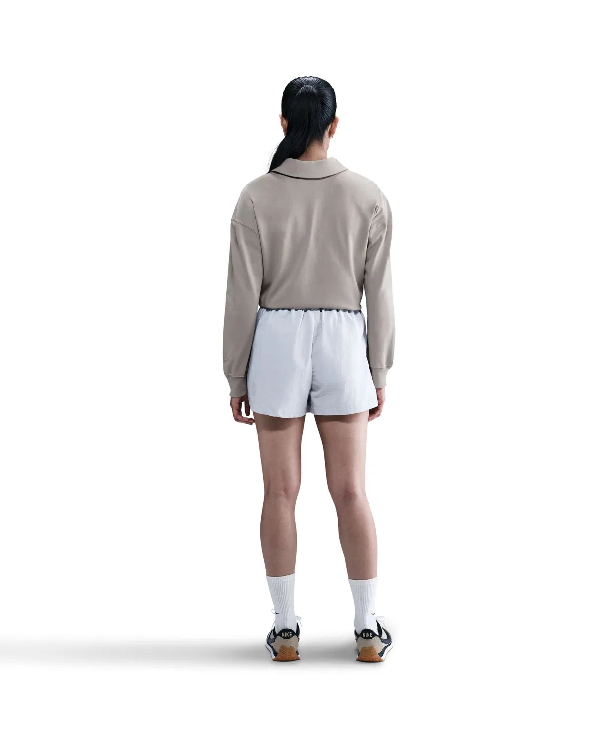 Женская длинная футболка-поло Nike с длинным рукавом, хлопок, белая — фото 2