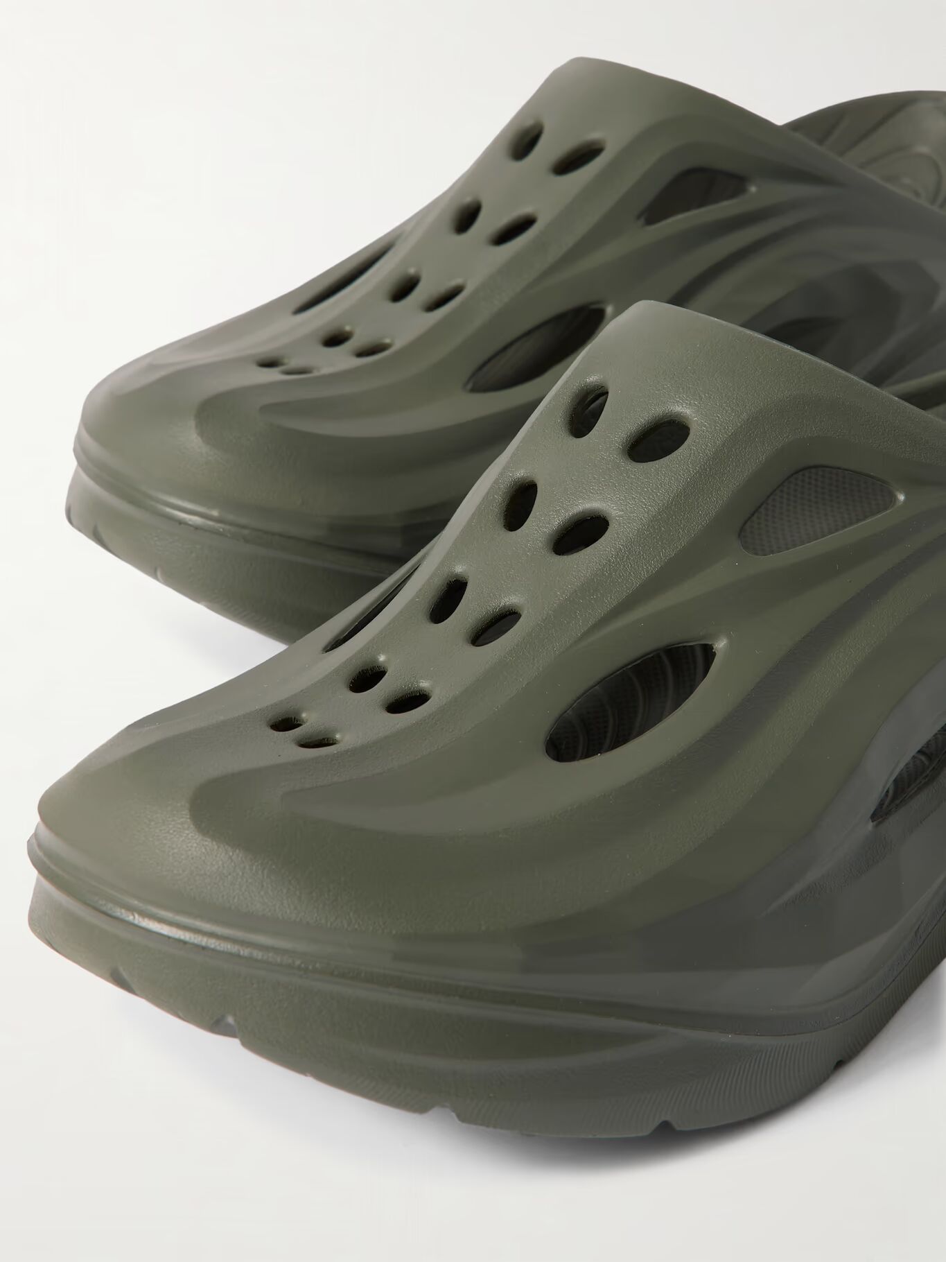 

Резиновые мюли Ora Recovery 3 HOKA, зеленый