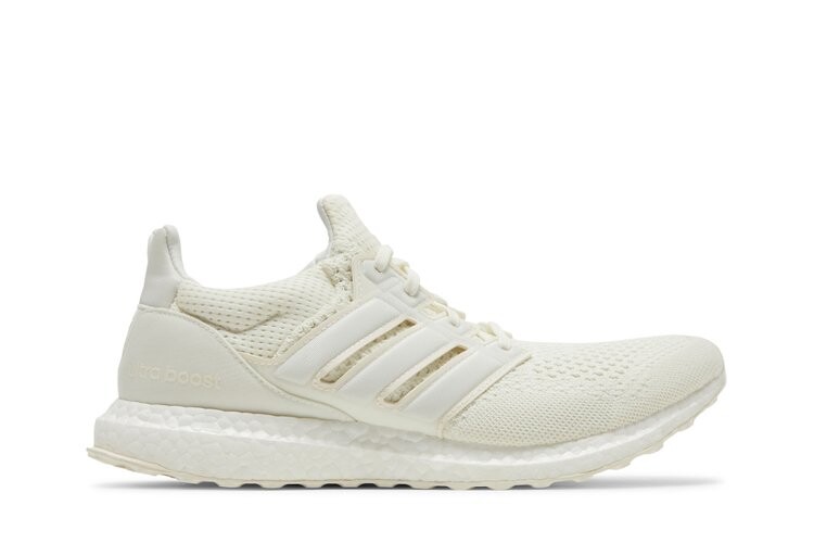 

Кроссовки Adidas James Bond 007 x UltraBoost 1.0 DNA, белый
