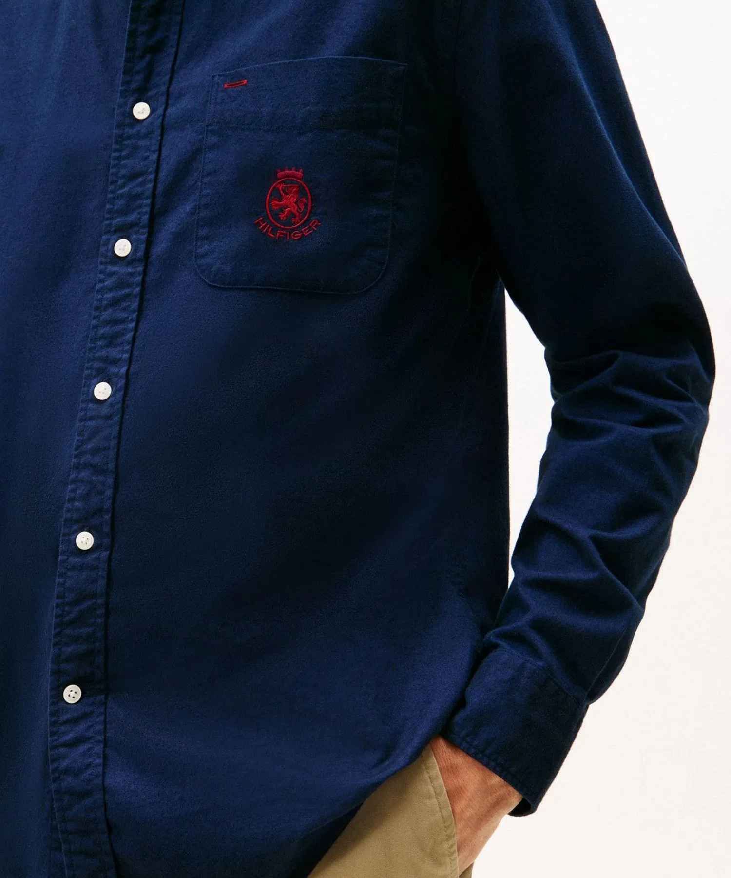 Мужская рубашка TOMMY HILFIGER Brushed Oxford Crest Pocket — фото 2