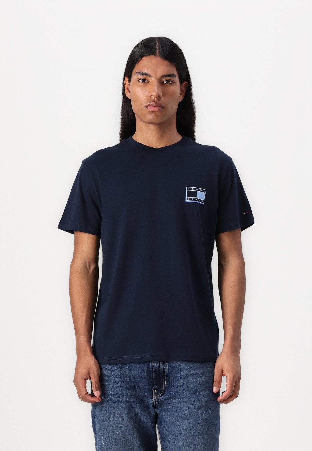 

Футболка с принтом SLIM POP COLOR FLAG TEE Tommy Jeans, темно-синий