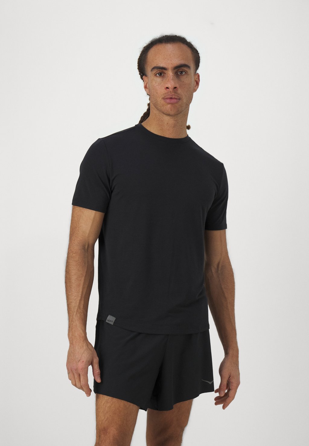 

Базовая футболка HOKA ESSENTIAL TEE, цвет black