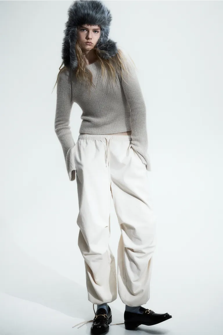 

Свитер эластичной вязки H&M, серый