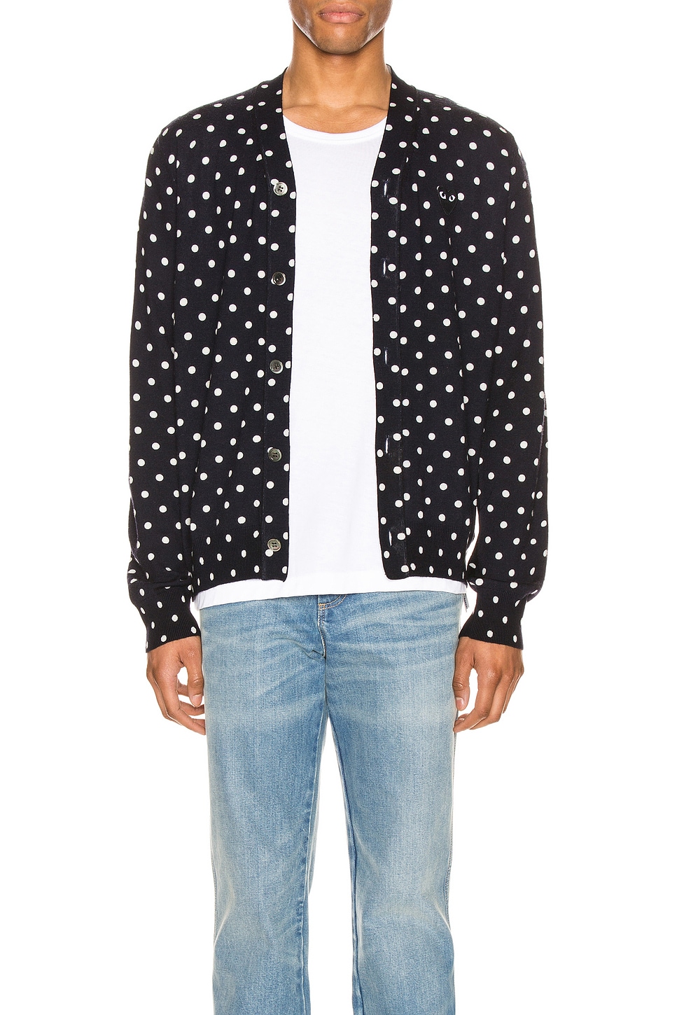 

Кардиган из шерсти с принтом в горох и черной эмблемой Comme Des Garcons Play, Navy & Natural