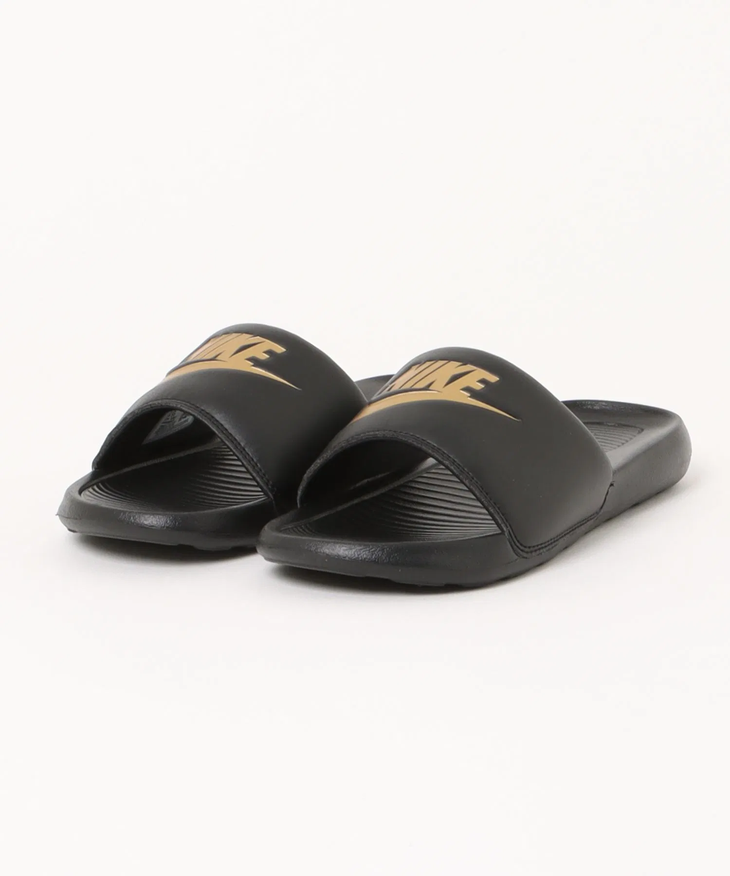 Мужские шлепанцы NIKE VICTORI ONE SLIDE
