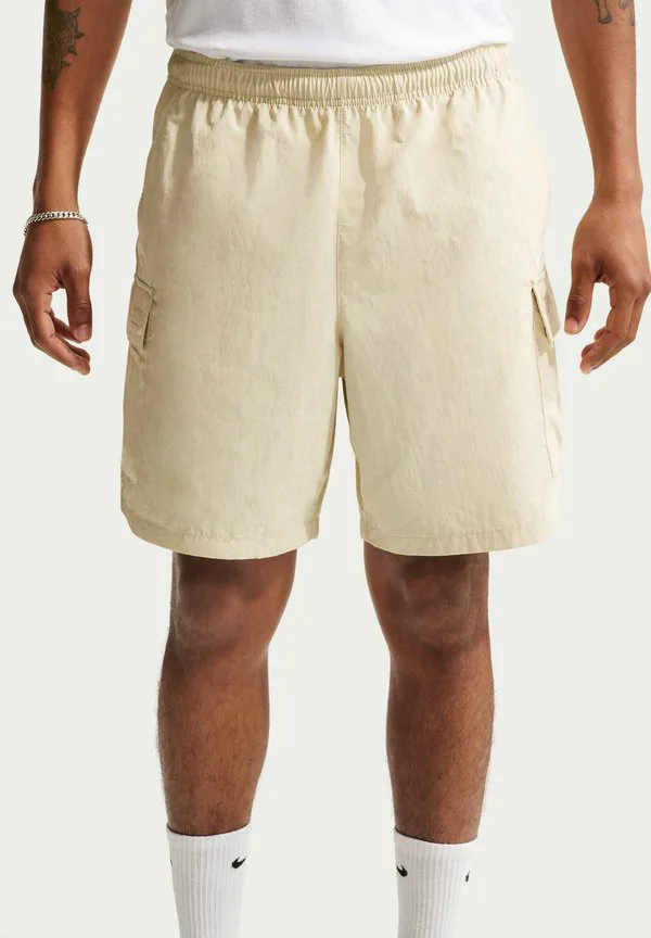 Клубные рабочие шорты Nike Sportswear, Light Khaki/White