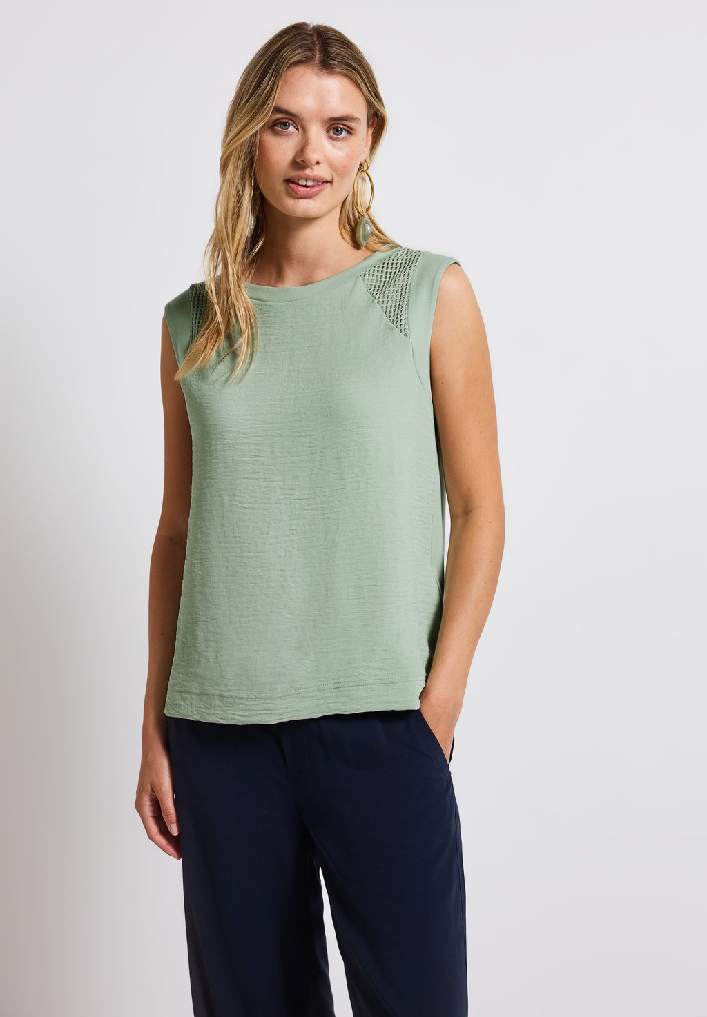 

Топ MIT MESH - Blouse Street One, цвет Grün
