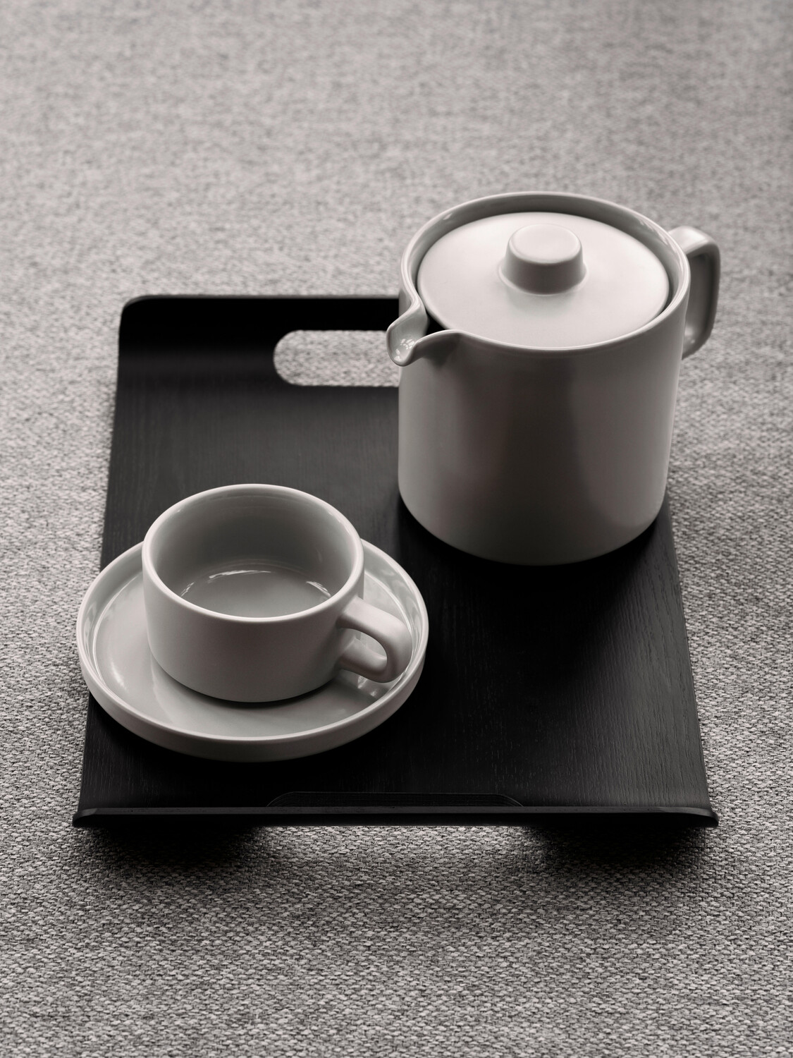 

Сервировочный поднос Blomus, 43x4,5x31 см, черный
