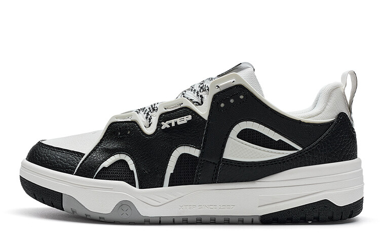 

Кроссовки XTEP Skateboard Shoes Women's Low-Top Black/Sail White, Черный, Кроссовки XTEP Skateboard Shoes Women's Low-Top Black/Sail White