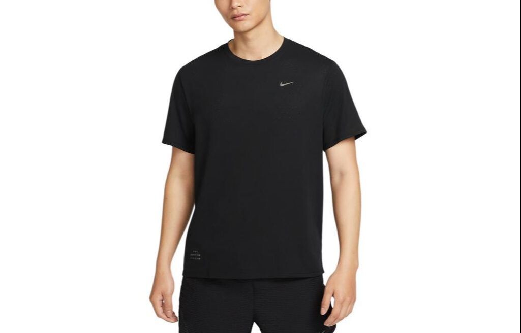 

Мужская футболка Nike, цвет 010 Black / Black