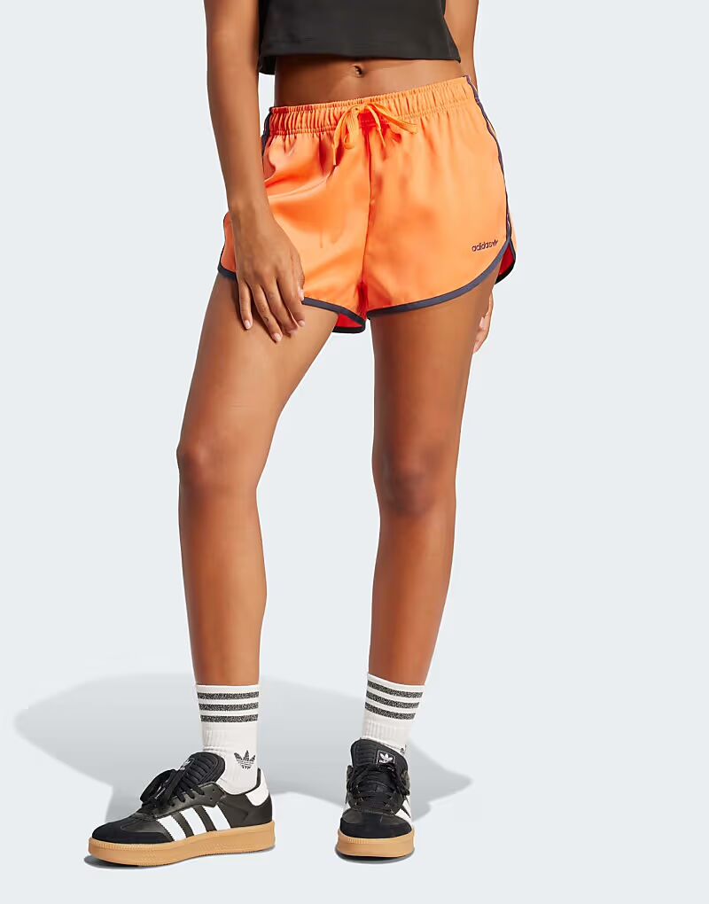 

Короткие шорты Adidas Originals Sprinter в полусолнечном оранжевом цвете