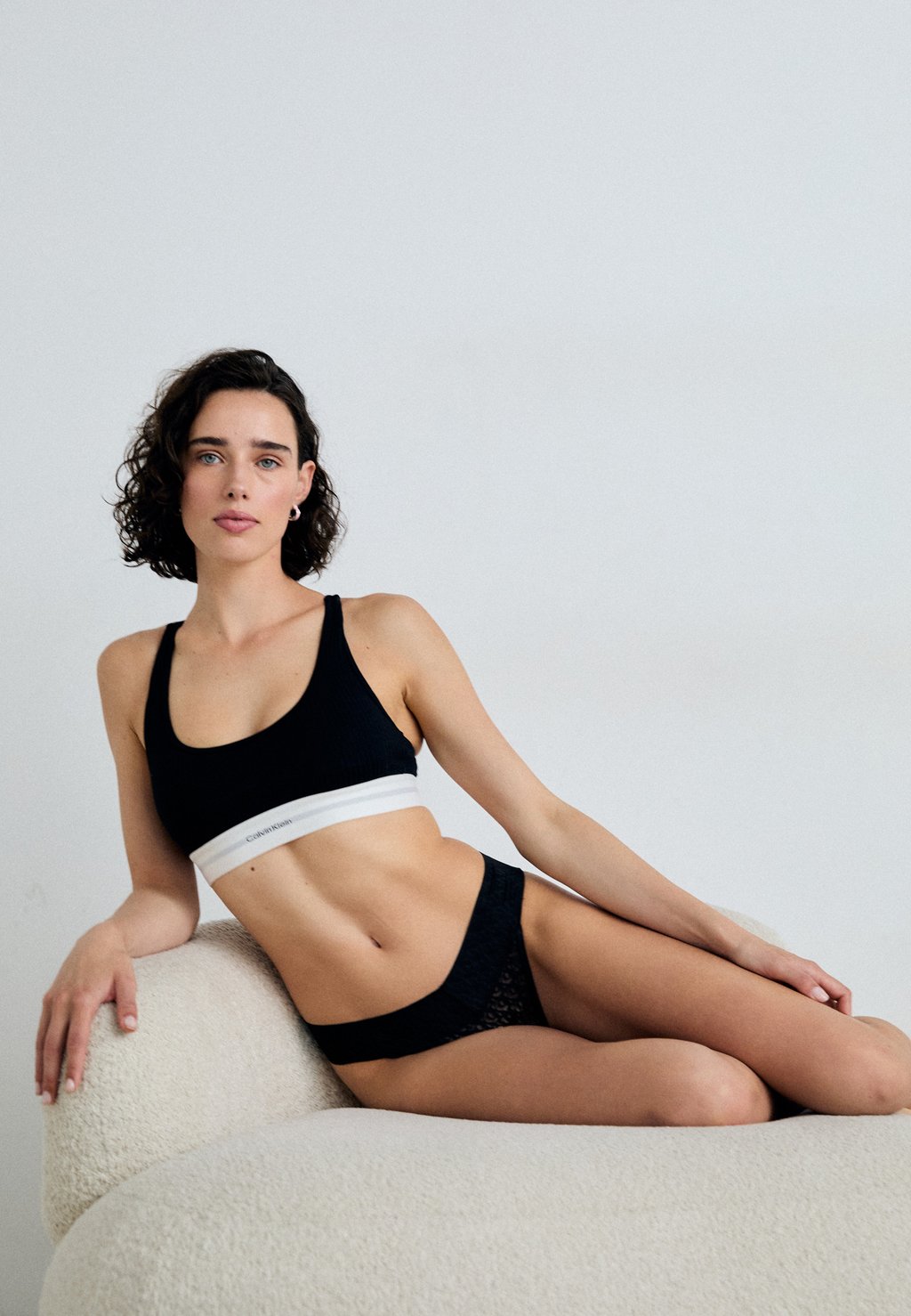 

Трусы LOW RISE BIKINI 3 PACK Calvin Klein Underwear, кремовый