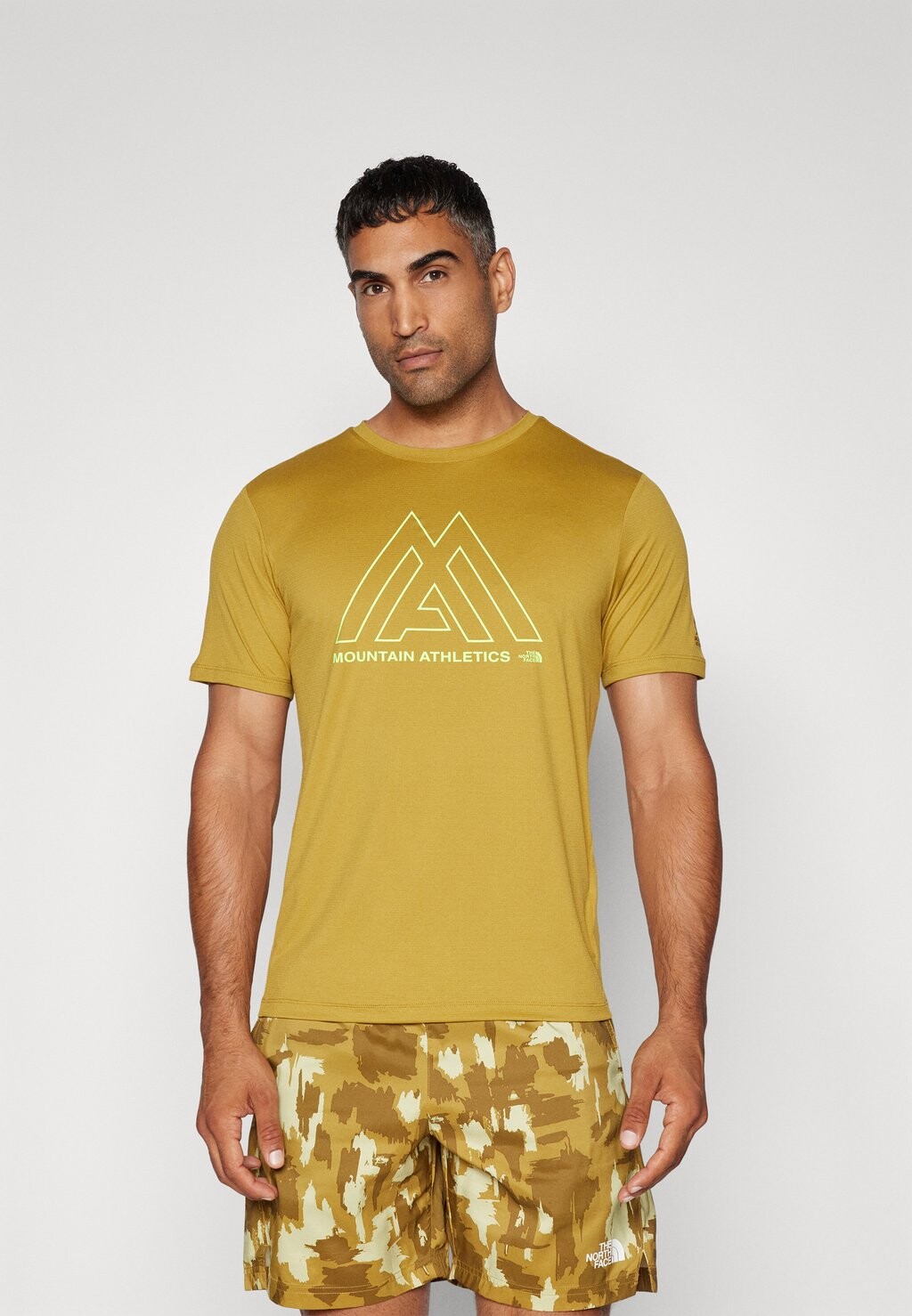

Принт на футболке TEE The North Face, зеленый