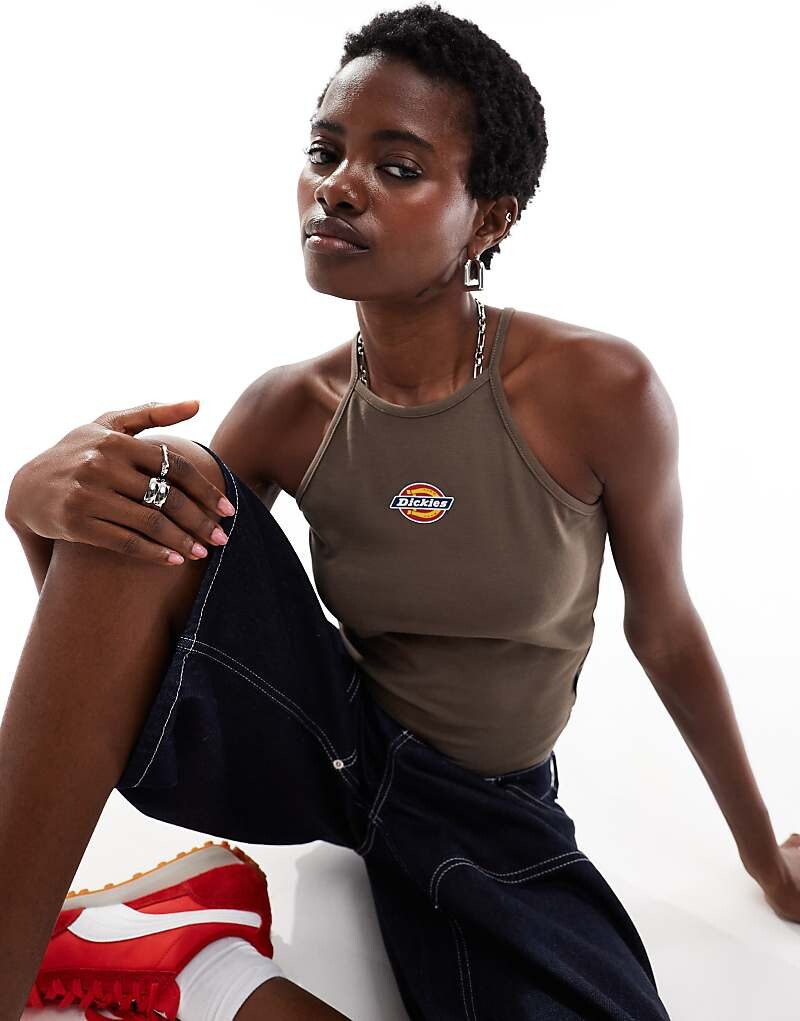 

Коричневая майка Dickies – Chain Lake –, эксклюзивно для ASOS