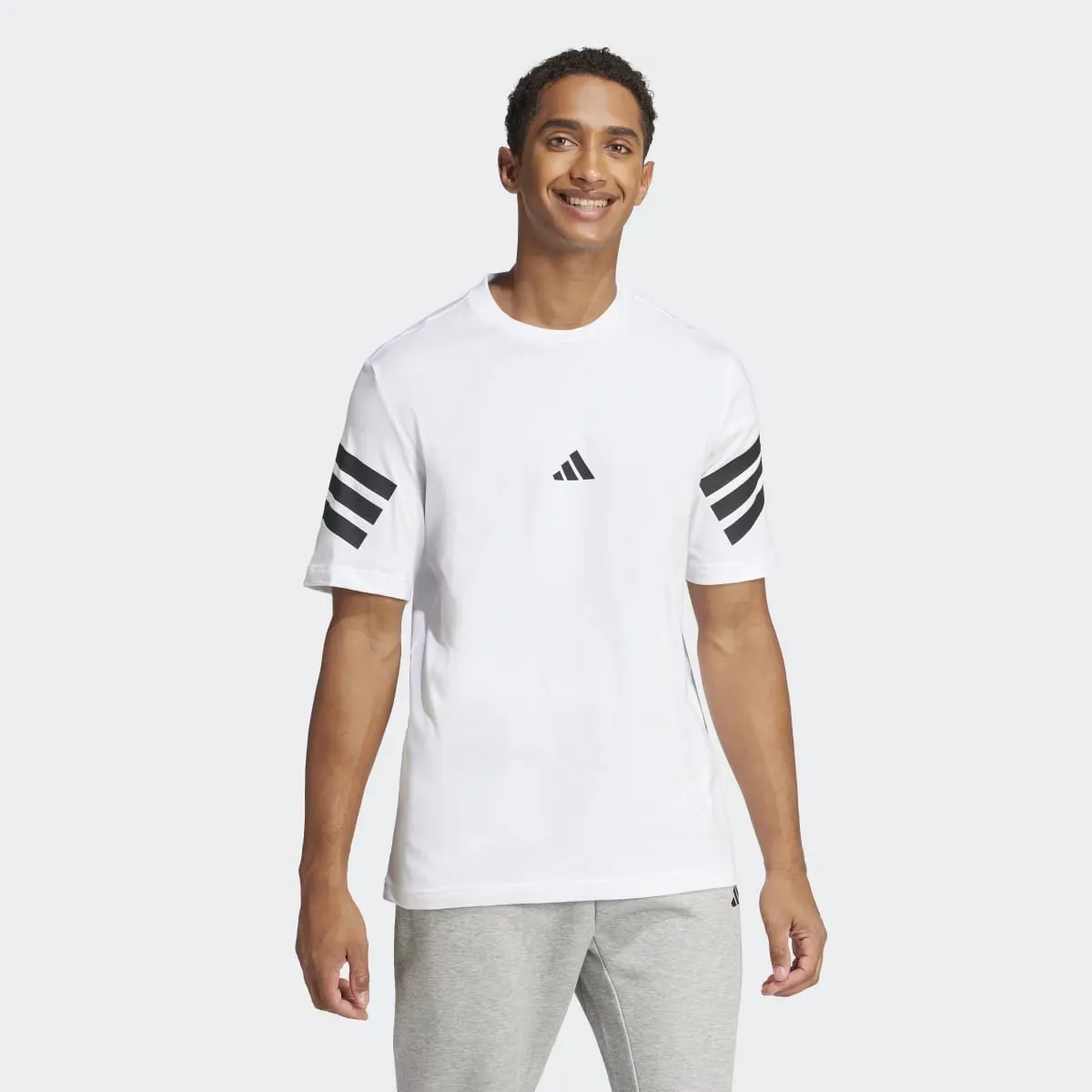 

Мужская футболка Adidas Future Icons с тремя полосками, белый