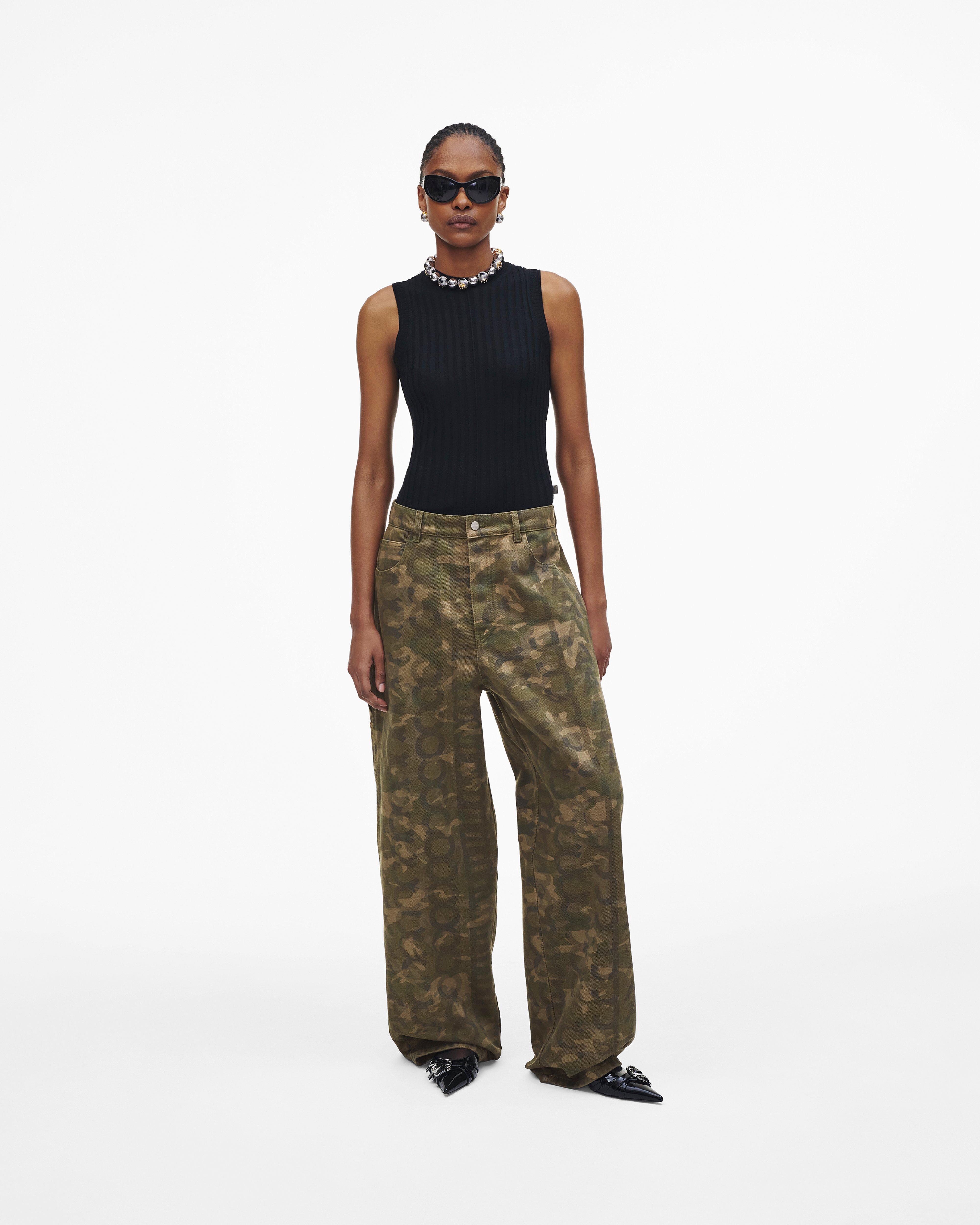 

Джинсы камуфляжного цвета оверсайз Marc Jacobs, цвет Camo Multi