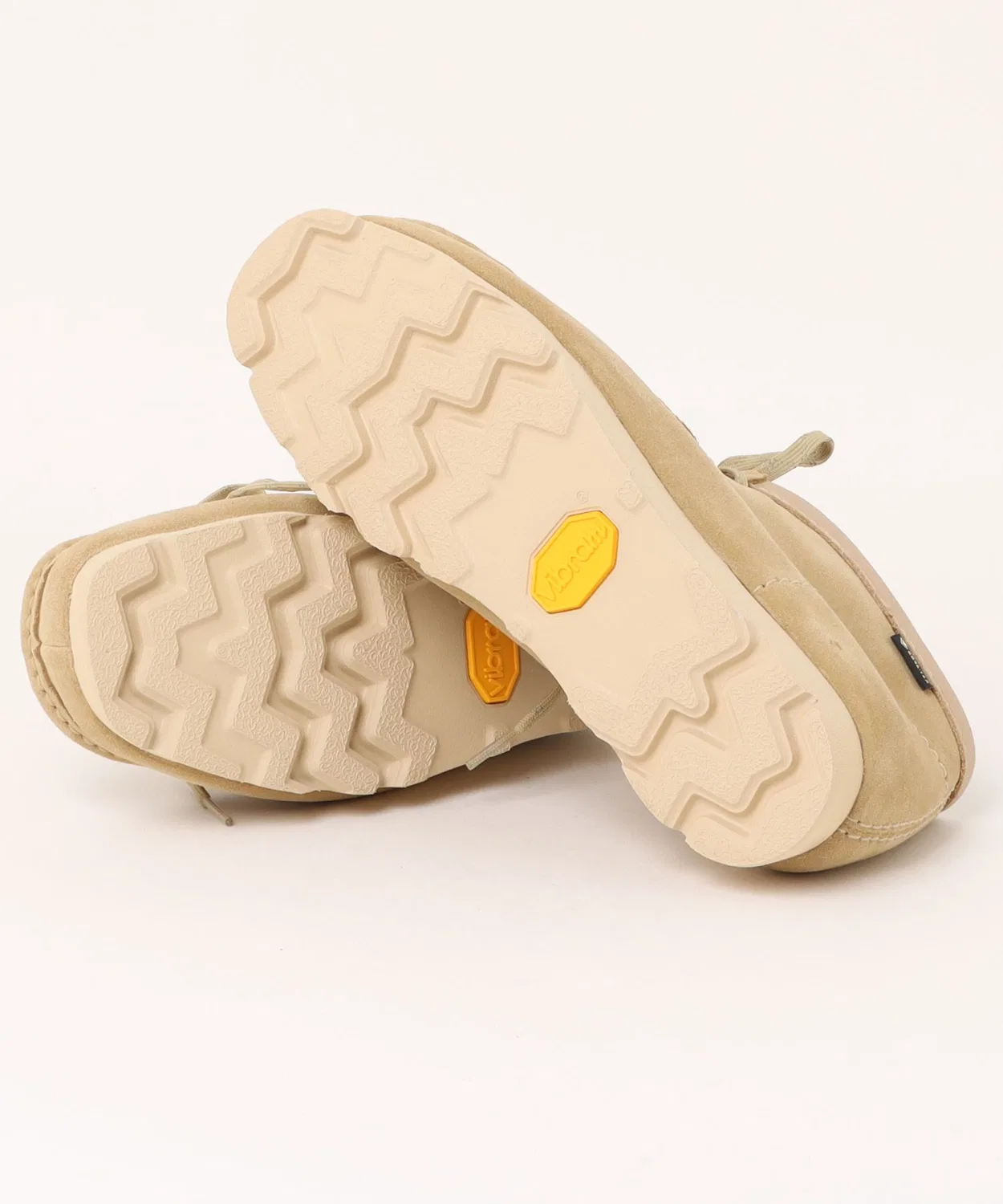 Ботинки Wallabee с мембраной Gore-Tex, Clarks, на шнуровке, бежевые — фото 3