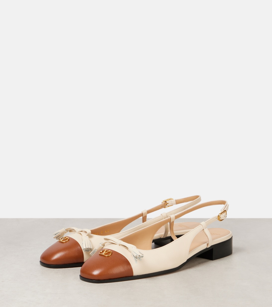 Балетки Valet Du Roi из кожи Valentino Garavani, Butter White/ Tabacco — фото 4