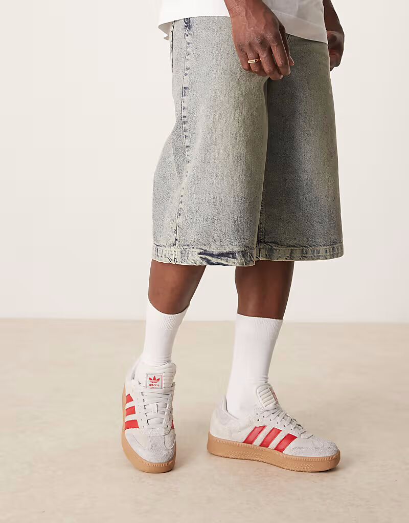 Кроссовки Adidas Originals Samba XLG серого и красного цвета — фото 3
