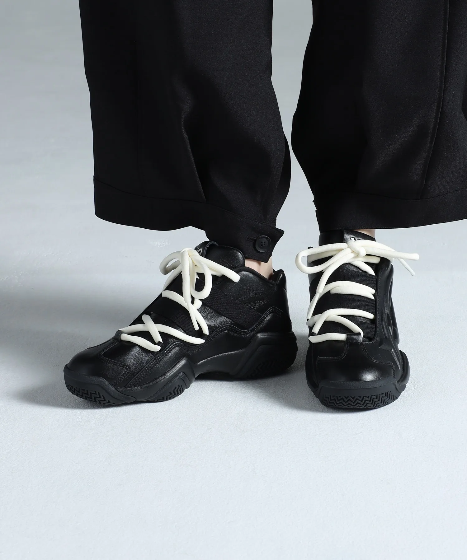 Кроссовки высокие из кожи Y-3 MEGABALL Y-3 чёрные — фото 4
