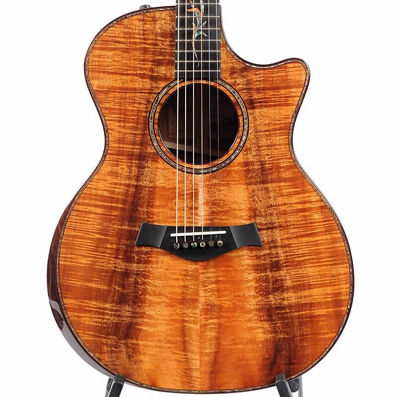 

Акустическая гитара Taylor Custom #26: Grand Auditorium, AA Hawaiian Koa/AA Hawaiian Koa