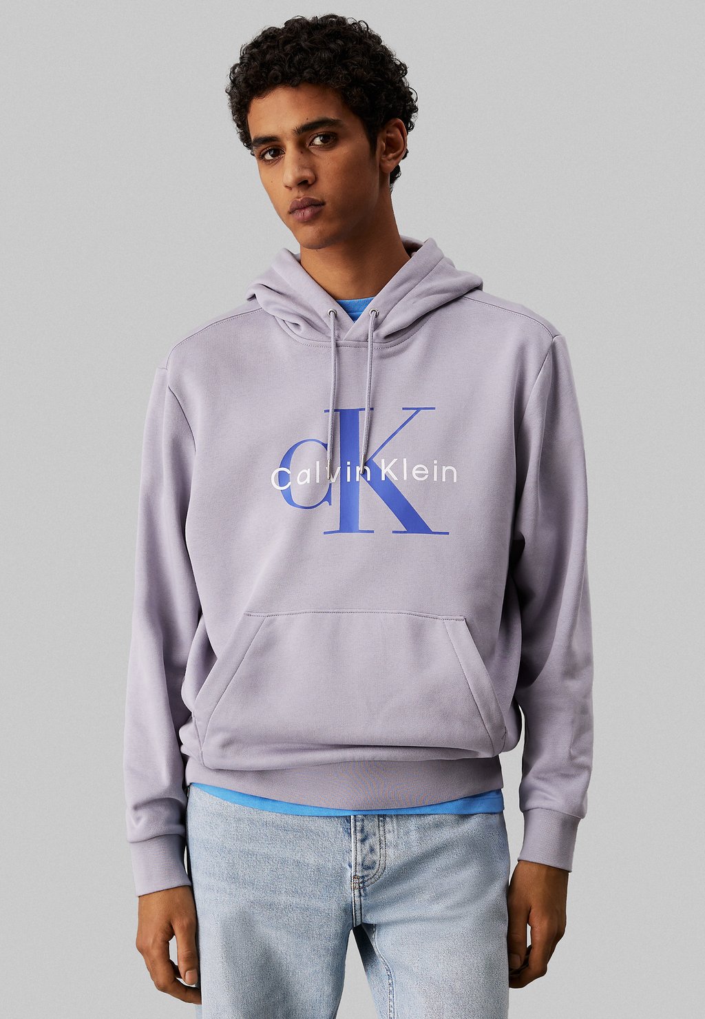 

Толстовка MONOGRAM con cappuccio Calvin Klein Jeans, сиреневый