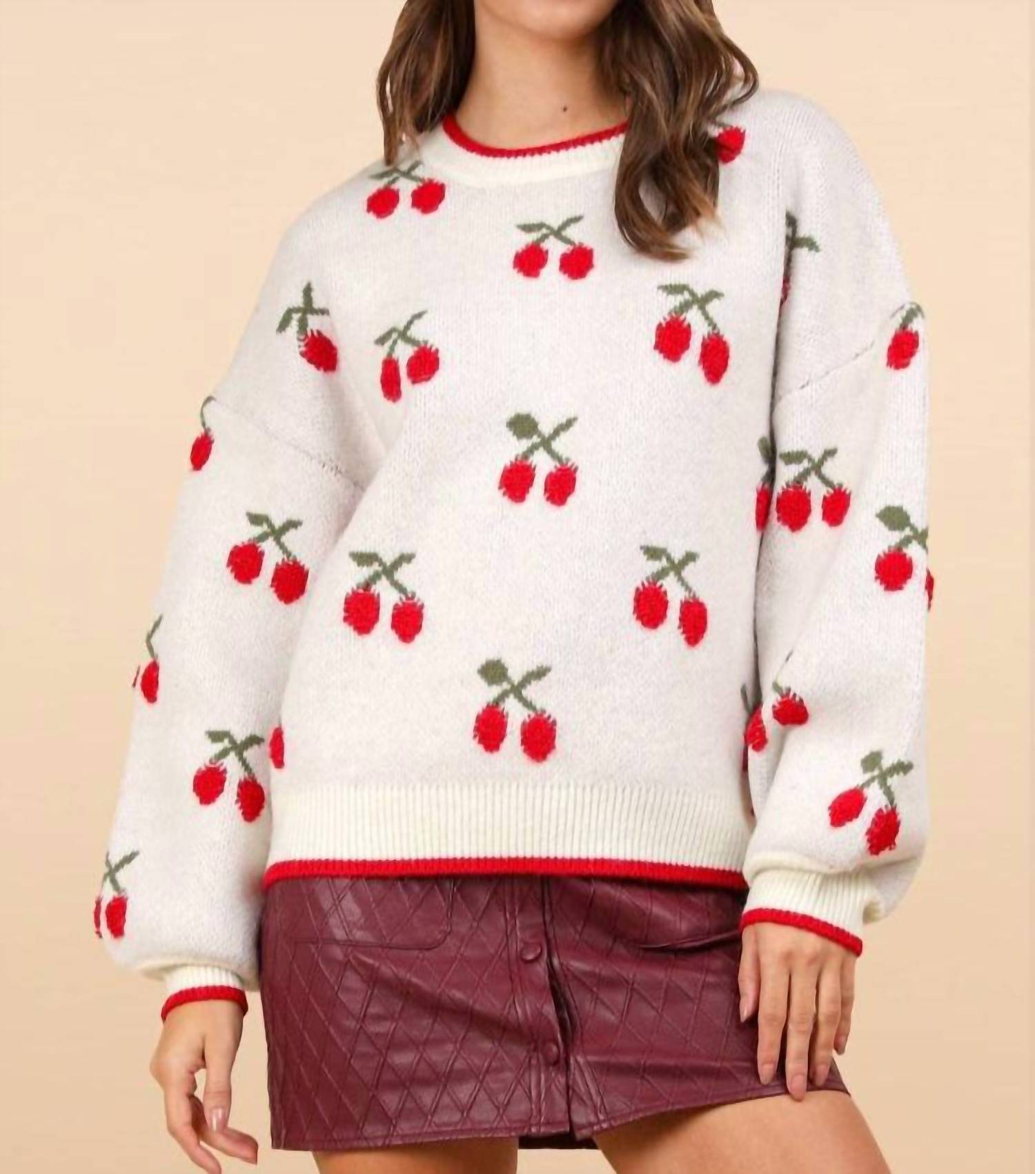 

Оверсайз свитер с вишневым узором в цвете овсянка New In, Oatmeal