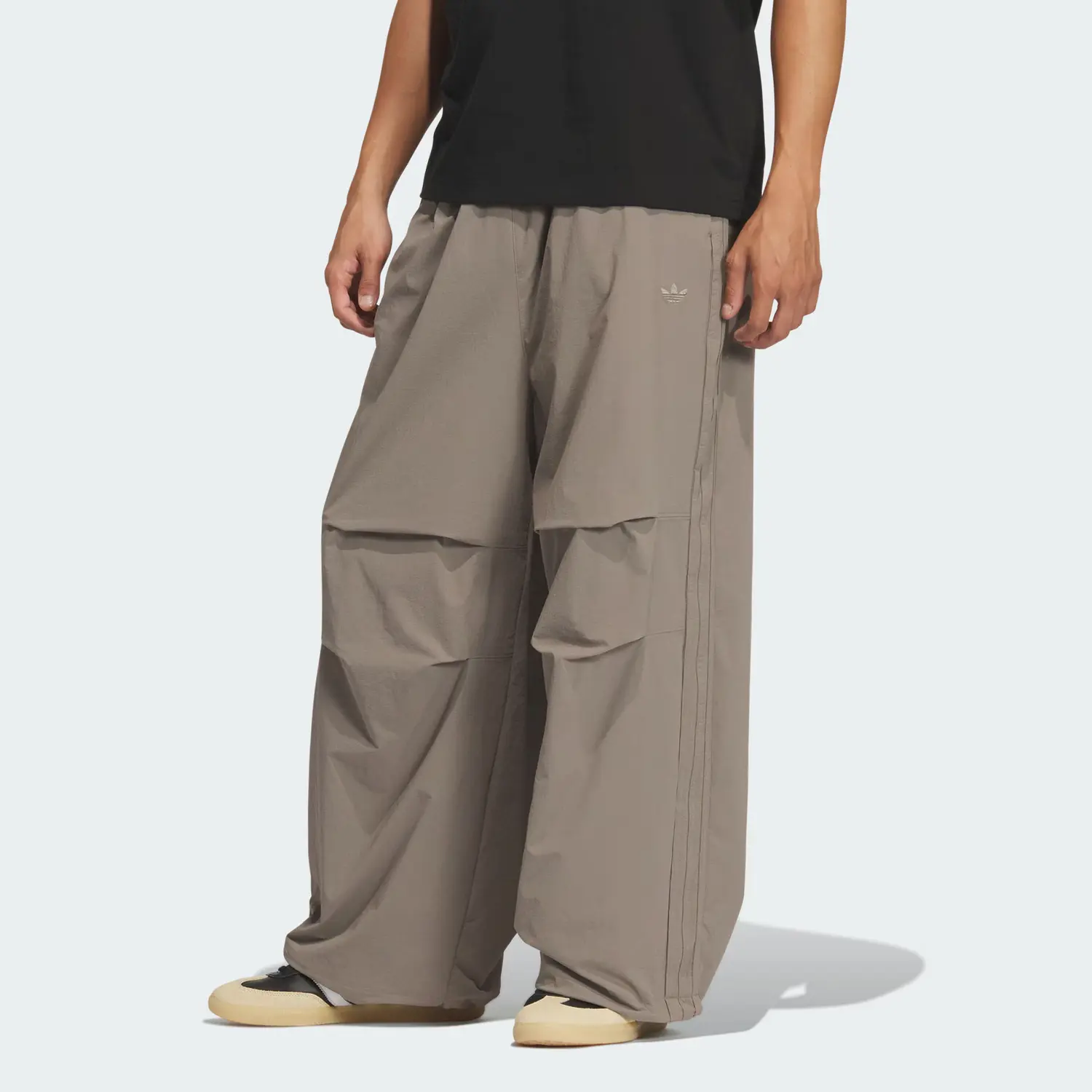 Брюки Parachute TROUSERS M спортивные мужские Adidas Originals, светло-серый — фото 2