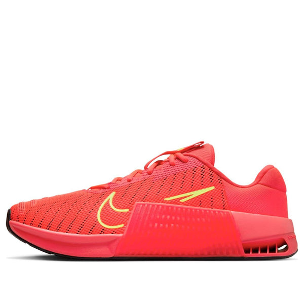 

Кроссовки metcon 9 'bright crimson volt' Nike, красный