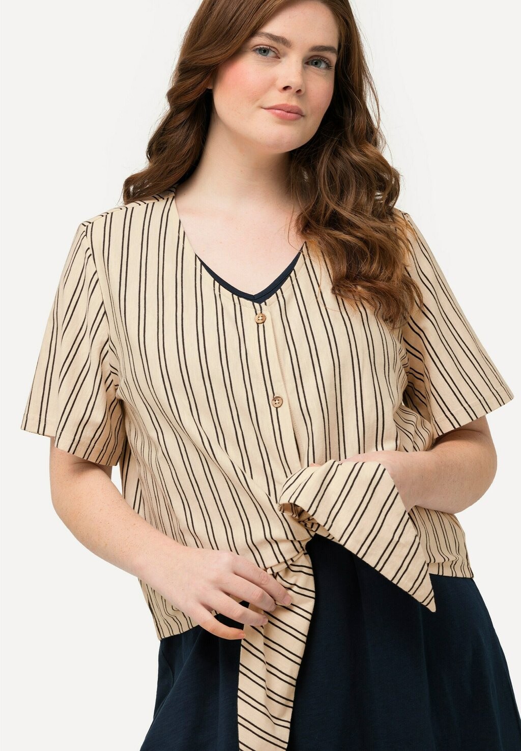 

Блуза TIE-WAIST SHORT SLEEVE Ulla Popken, бежевый