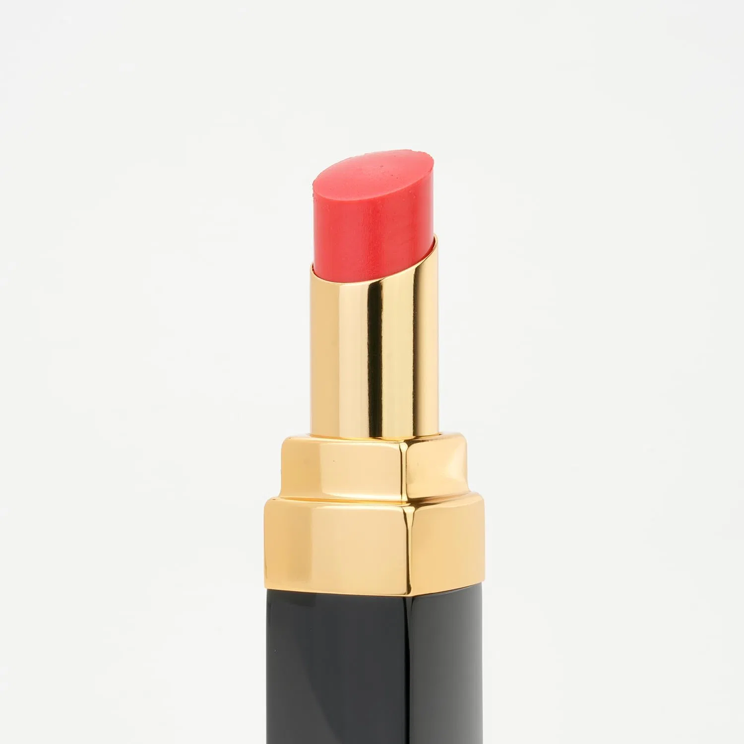 Помада для губ Chanel Rouge Coco Flash #97 Fervour, 3 г — фото 3