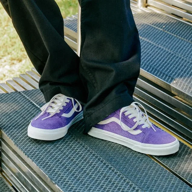 Мужские замшевые кроссовки Old Skool фиолетового цвета от Vans — фото 2