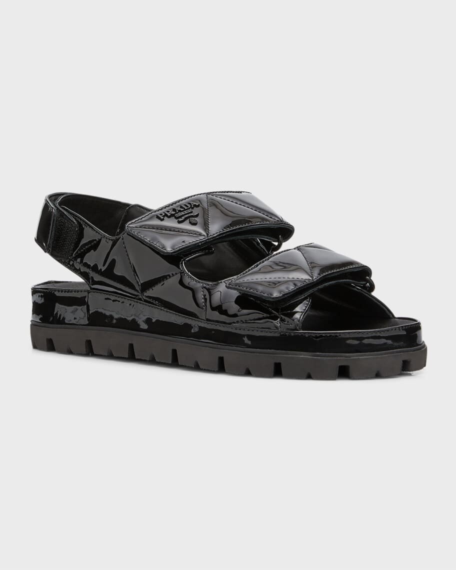 Стеганые лакированные спортивные сандалии с ремешком на пятке Prada — фото 4