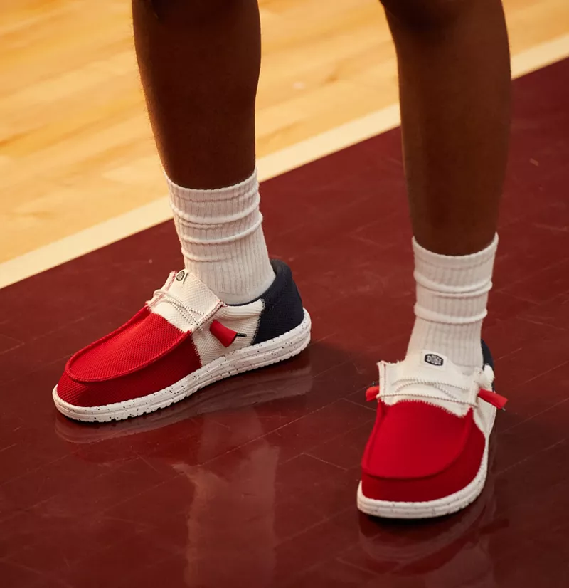 Мужские кроссовки Hey Dude Wally Tri Varsity, красный/темно-синий — фото 3