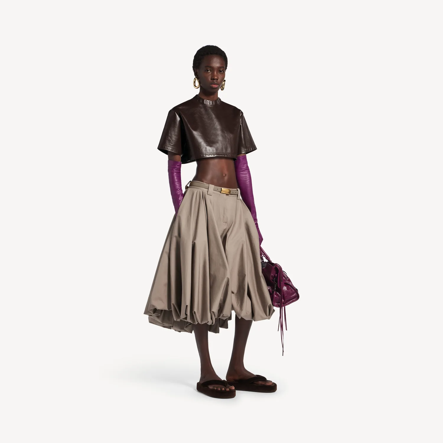 BALENCIAGA Женский сверхукороченный топ коричневого цвета — фото 2