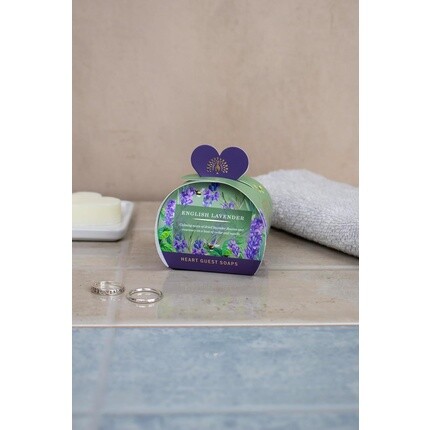 The English Soap Company Мыло для гостей в форме сердца с маслом ши и сандалом, с ароматом английской лаванды, 3 x 20 г — фото 2