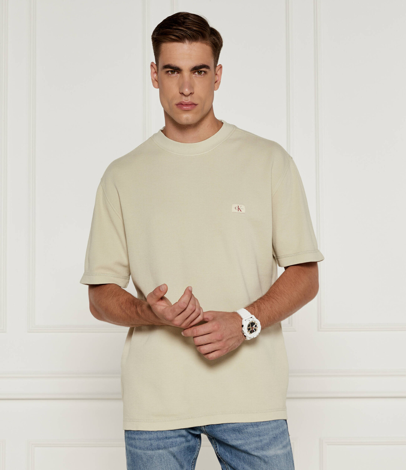

Футболка CALVIN KLEIN JEANS Loose fit, бежевый