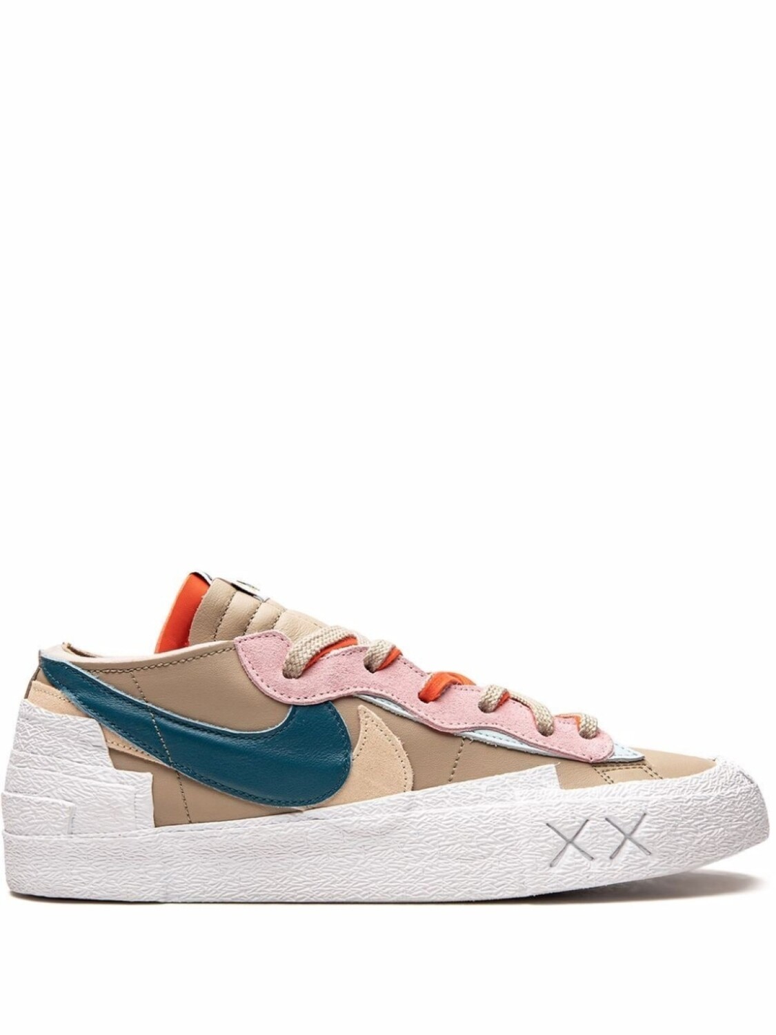 

Nike кеды Blazer Low x KAWS x Sacai, нейтральный цвет
