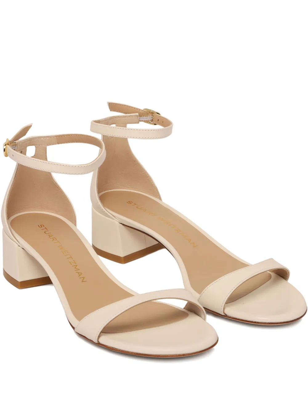 Босоножки Gena 45 Stuart Weitzman, белый