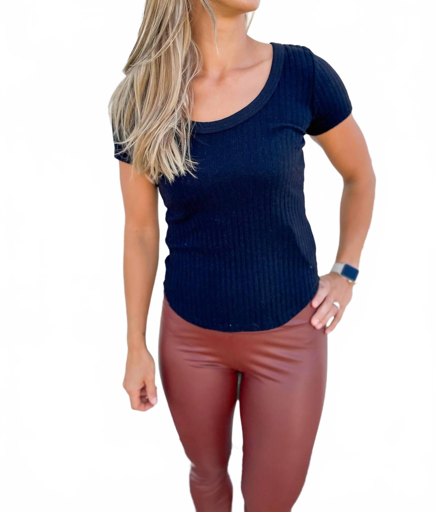 

Футболка Julie с круглым вырезом и рубчиком, черная Project Social T, черный