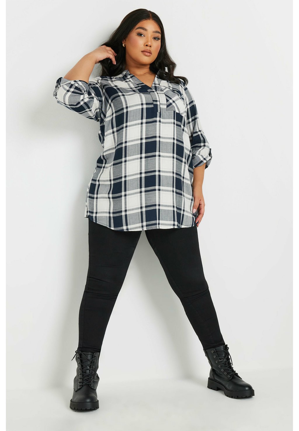 

Блузка на пуговицах CHECK PRINT BOYFRIEND Yours Clothing, темно-синий